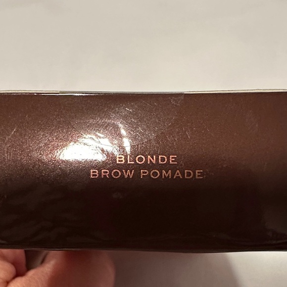 5/$50 🍁 Revolution Brow Pomade with Brush - Blonde - Picture 4 of 6